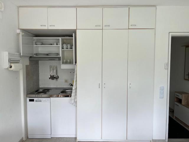 Ruhiges Und Klimatisiertes Apartment シュトゥットガルト エクステリア 写真