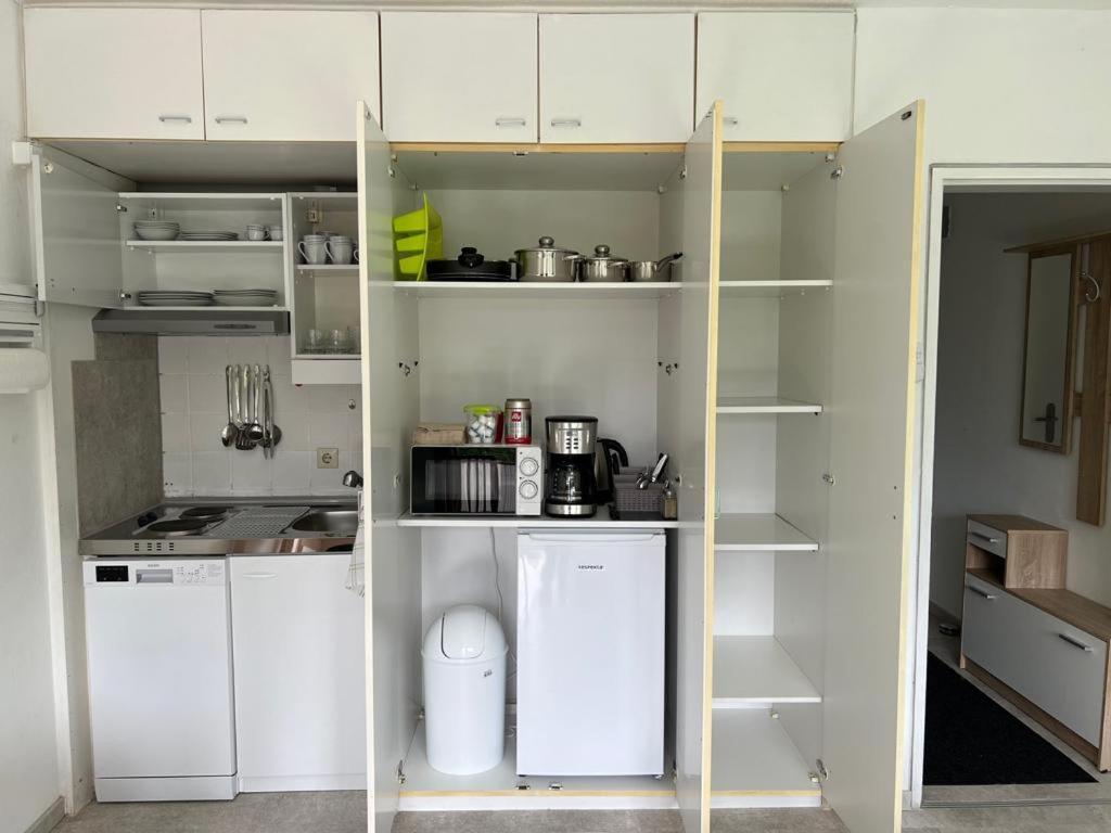 Ruhiges Und Klimatisiertes Apartment シュトゥットガルト エクステリア 写真